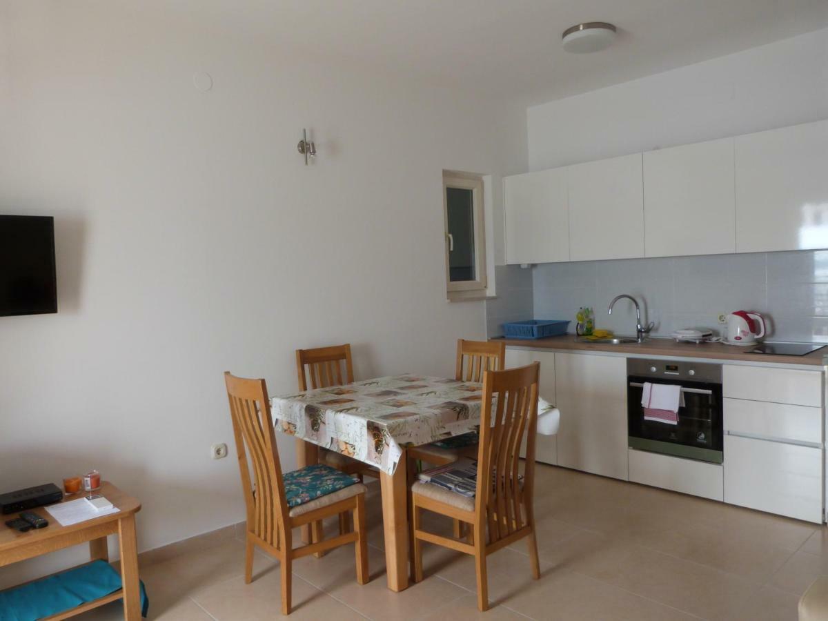 Maria Apartments Starigrad Paklenica Eksteriør bilde