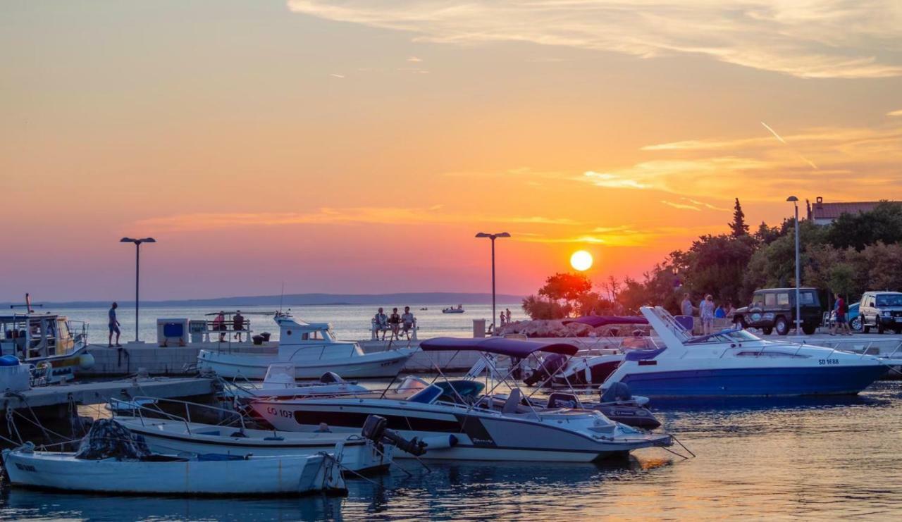 Maria Apartments Starigrad Paklenica Eksteriør bilde